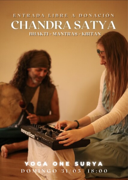 Kirtan Chandra Satya en Yoga One Surya